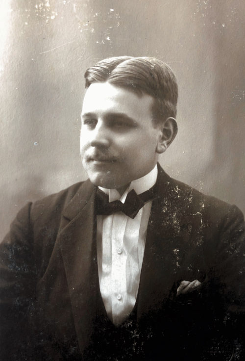 Izaak in Barcelona 1914 (25 jaar oud)